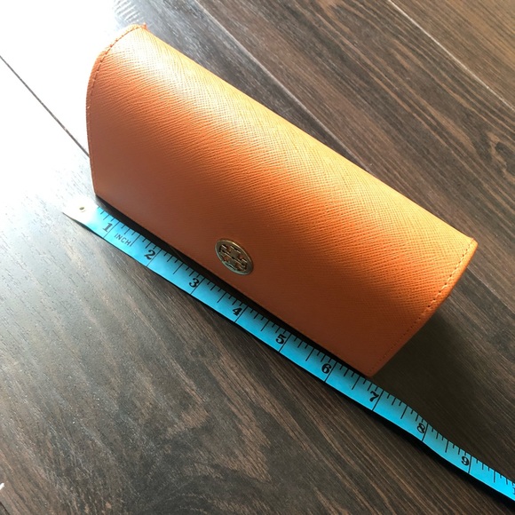 Tory Burch Glasses Case - Picture 4 of 5